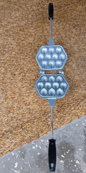 Форми для печива, електромороженниця, шашличниця