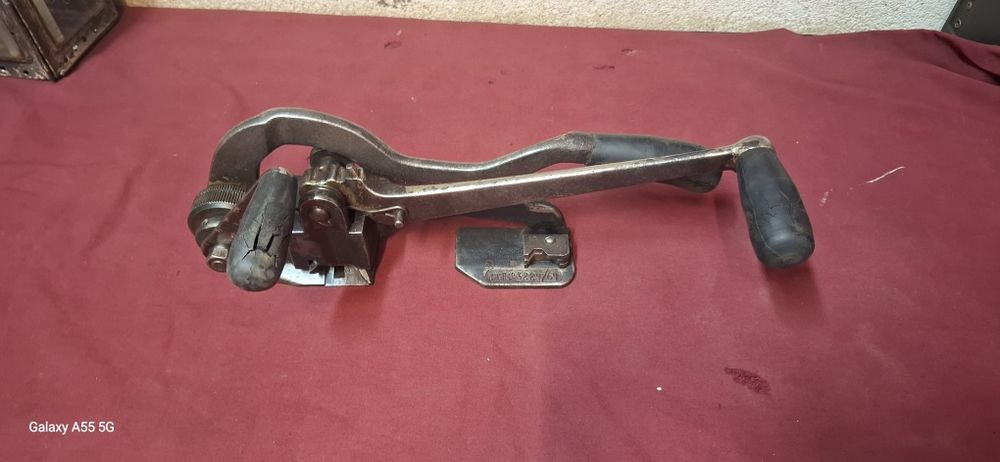 Old Strapping Machine