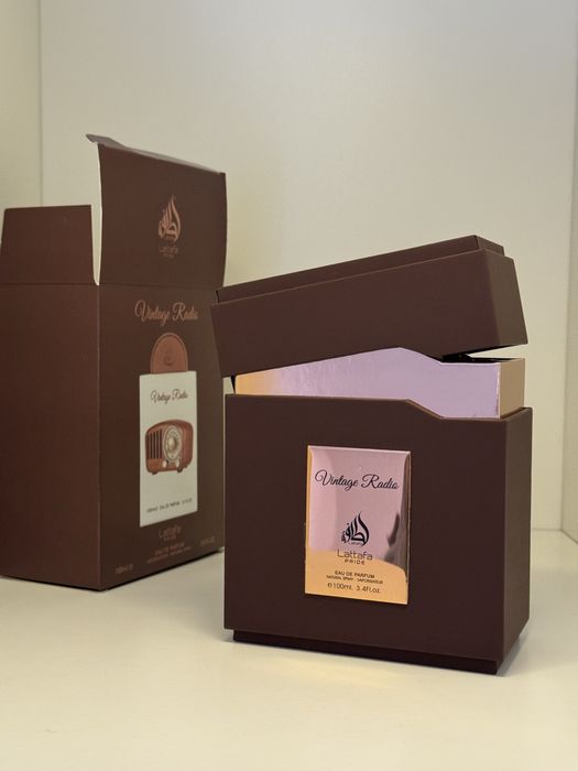 Lattafa Vintage Radio, 100ml