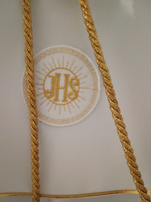 Alba komunijna, chłopiec