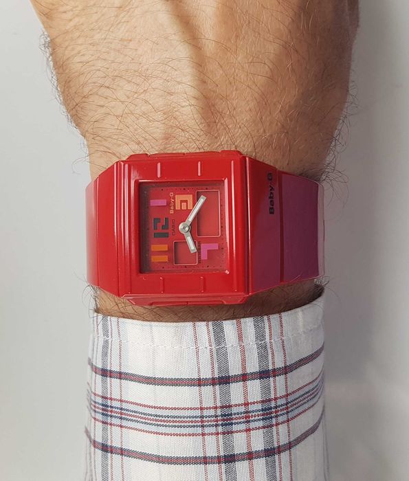 Zegarek nareczny Casio Baby-G BGA-200PD 5134 czerwony 35,5mm BGA 200PD uszkodzony nie dziala damski meski unisex
