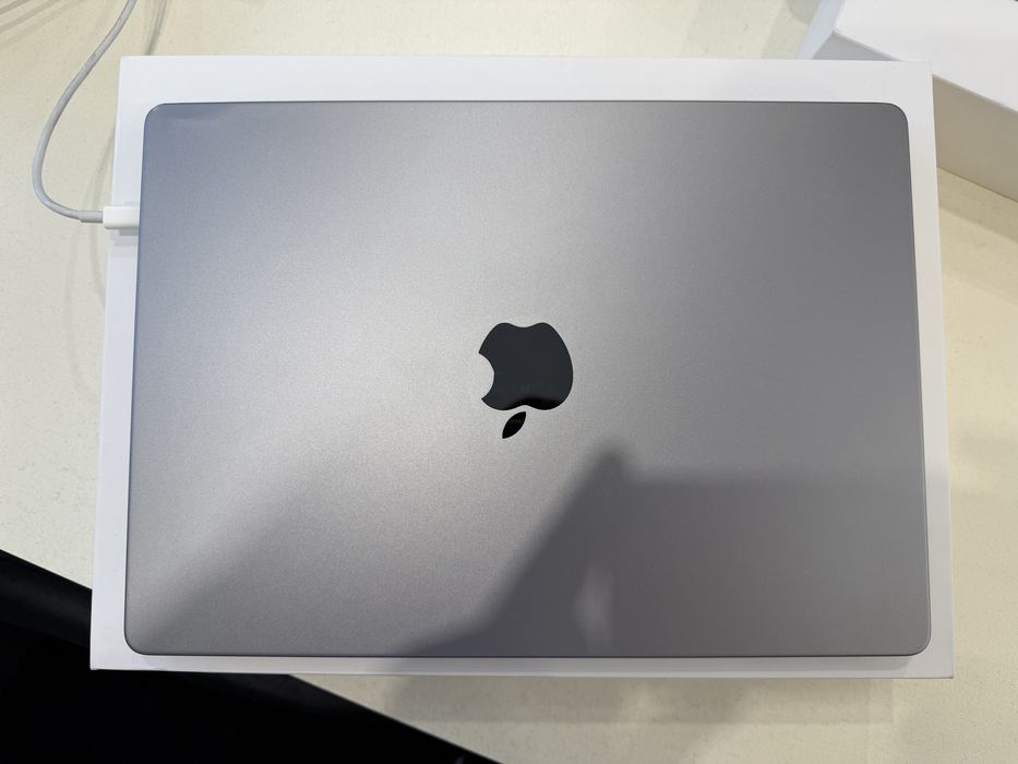 MacBook Pro 14” 2021 M1 Pro 16/512gb Space Gray з гарантією