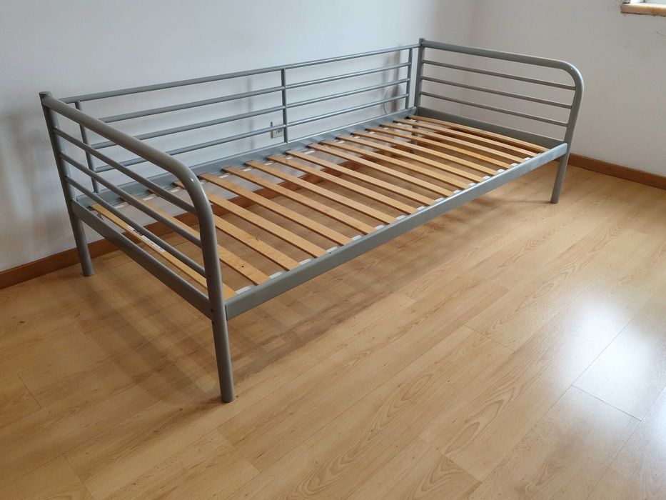 Cama Ikea Metal Solteiro s/ Colchão