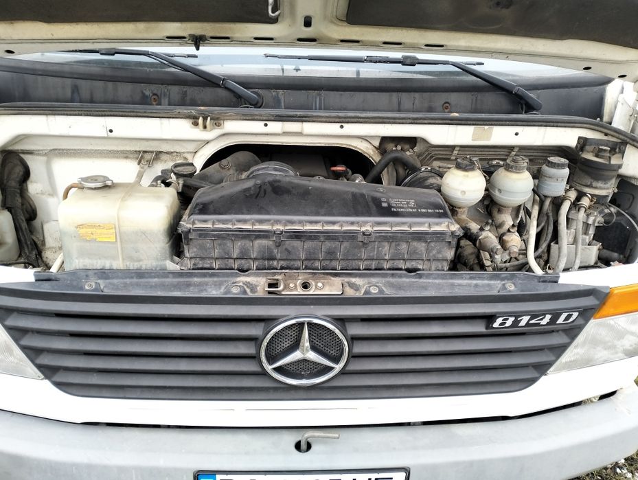 Мерседес Варіо 614.