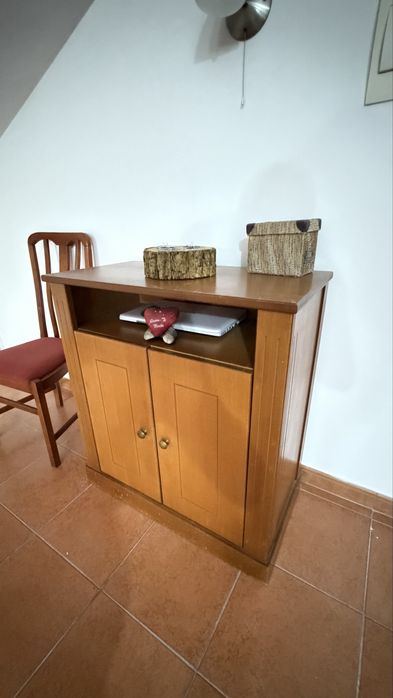Comoda de madeira