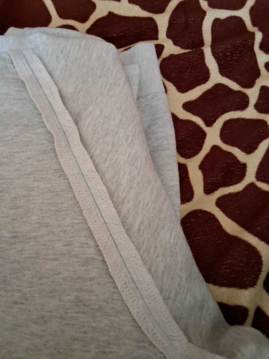 Piekna bluza z modnym motywe skrzydel aniola