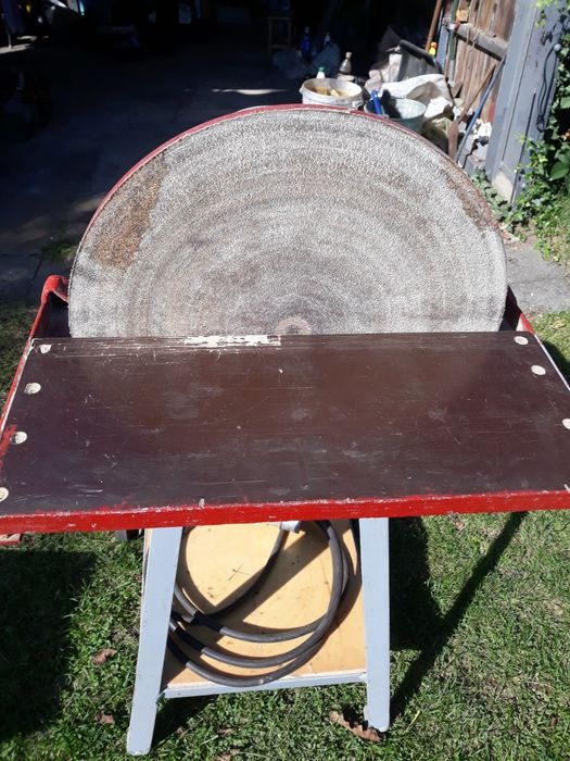 Szlifierka tarczowa do drzewa