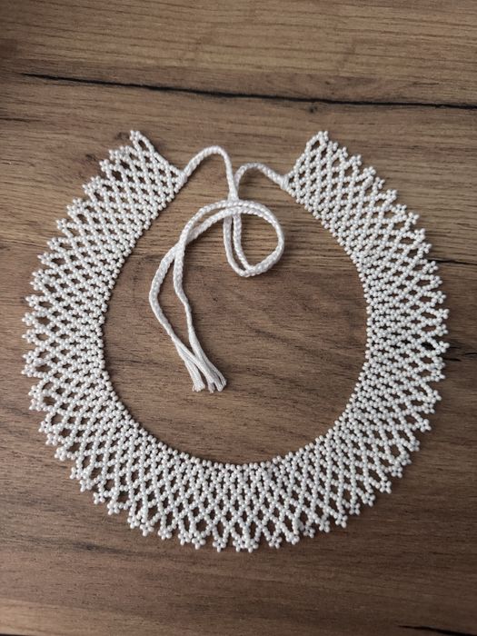 Силянка українська,гердан,чокер,червона,біла з бісеру на завязках