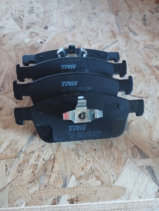Гальмівні колодки TRW GDB2009