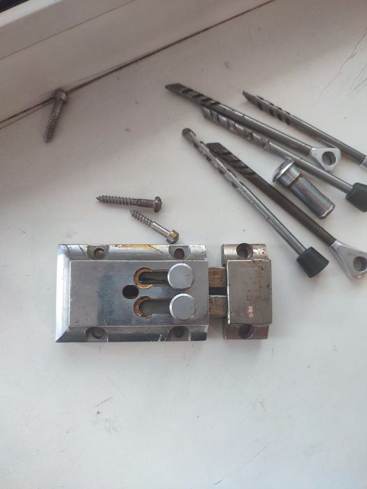 Замок гаражний хром