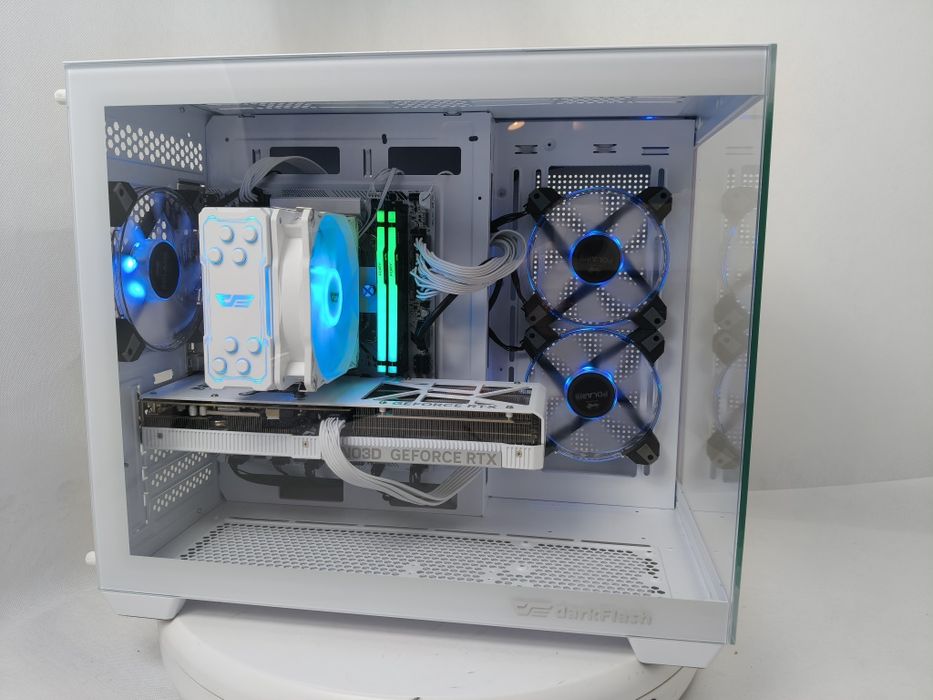 Komputer Gamingowy i7-12700, RTX 5070 Ti, 32 GB DDR5,1 TB SSD,Win 11