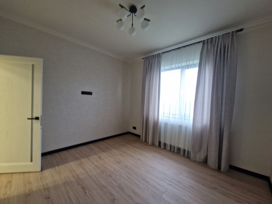 Продається котедж с. Минай