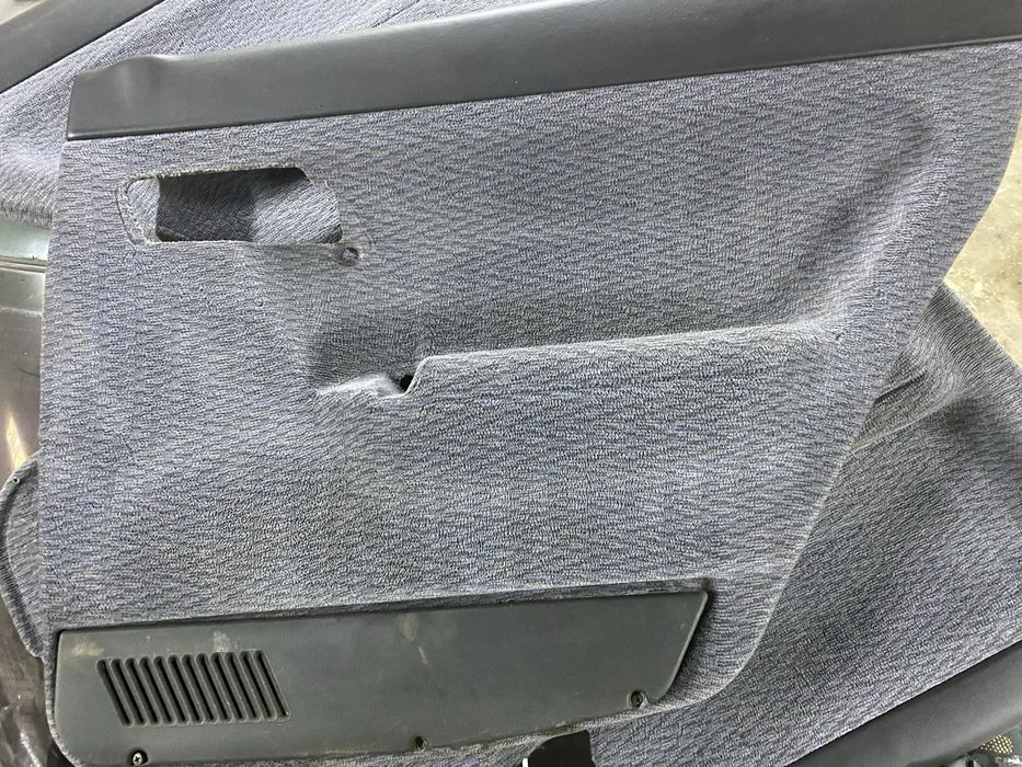 Дверные карты ваз 2110