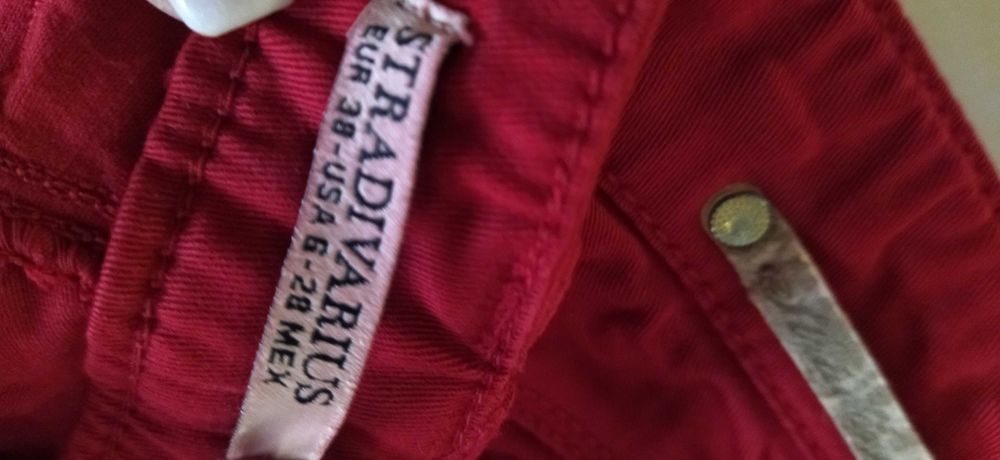 Jeans Bordeaux Stradivarius nº. 38 - Lindas - Baixa de preço