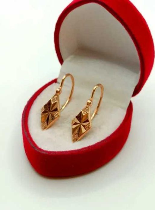 Złote kolczyki wiszące romby pr.583 W:3,73gr InterSKLEP