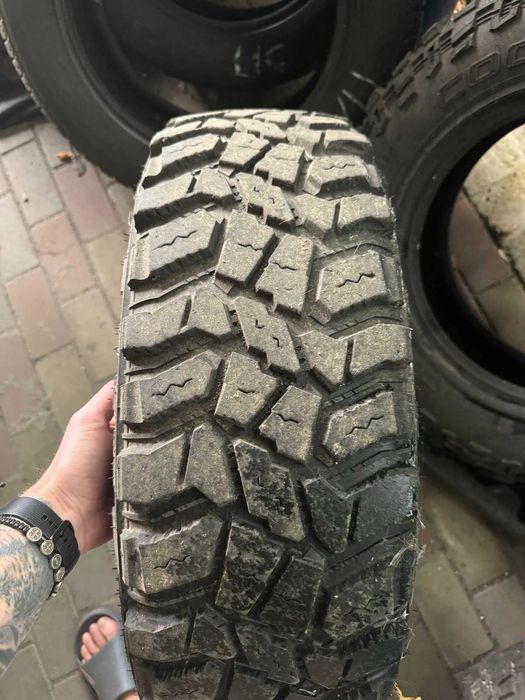 Продам резину болятку R16 225x75