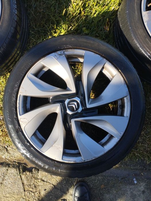 Conjunto de Jantes 18" Originais DS5 - 8J | ET27 | 4x108