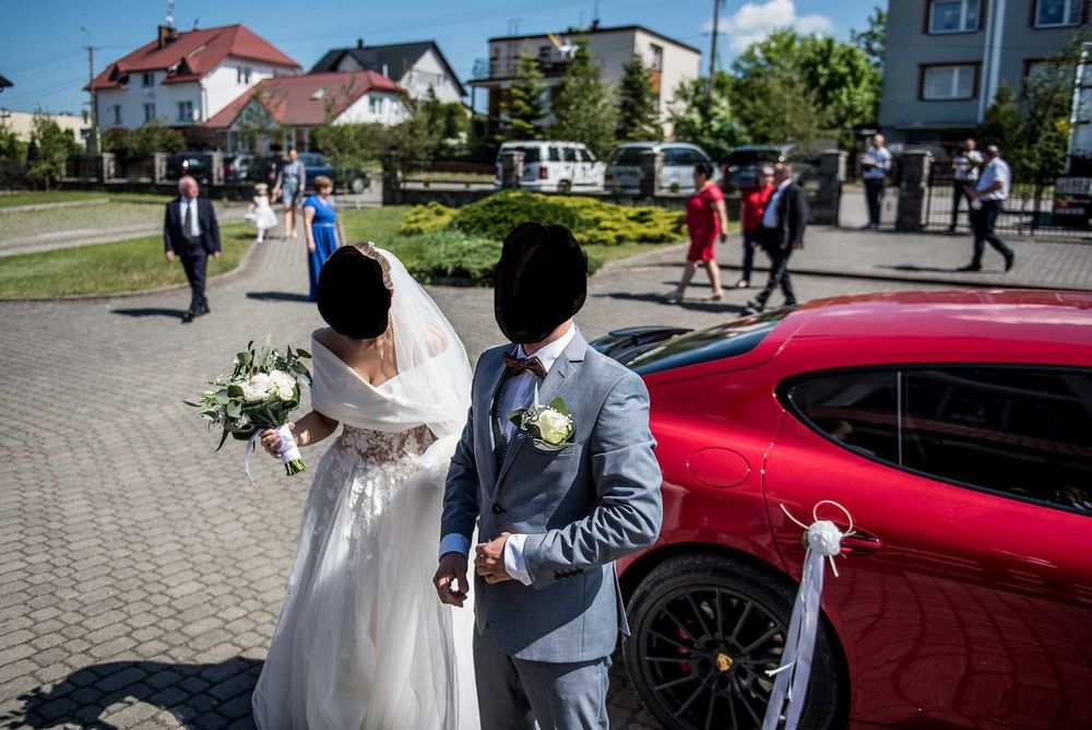 Suknia ślubna (w zestawie długi welon)