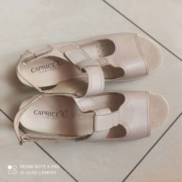 Sandały skórzane firmy CAPRICE  roz. 39