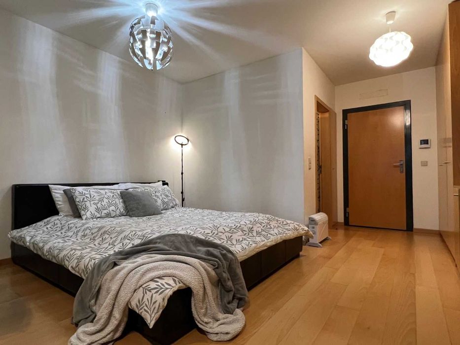 No Mondego Residence T0 com aparcamento, mobilado.