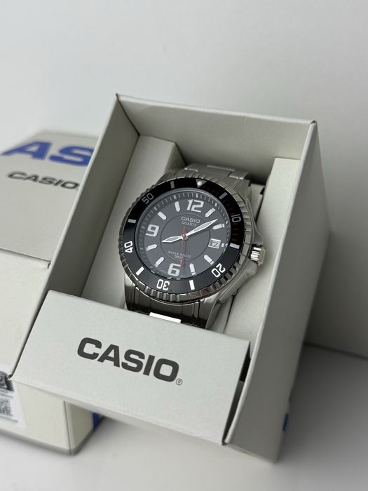 Чоловічий годинник Casio MTD-1053D-1AVES