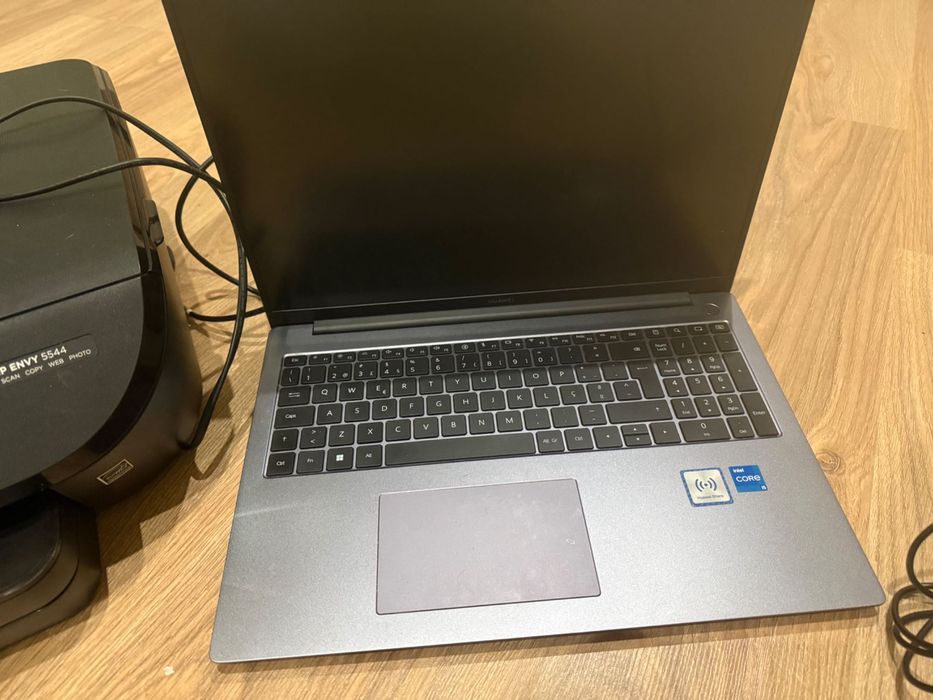 Huawei Computer with HP Printer440714397777274881