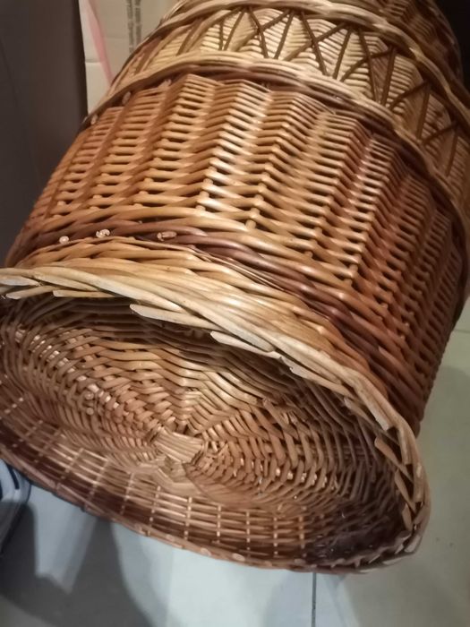 Duży wiklinowy kosz na zabawki/pranie