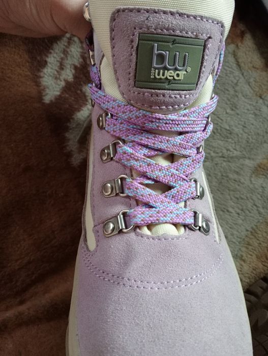 Buty trekkingowe bewear wiązane