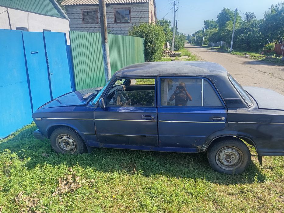 Продам ваз 2103 и Славуту