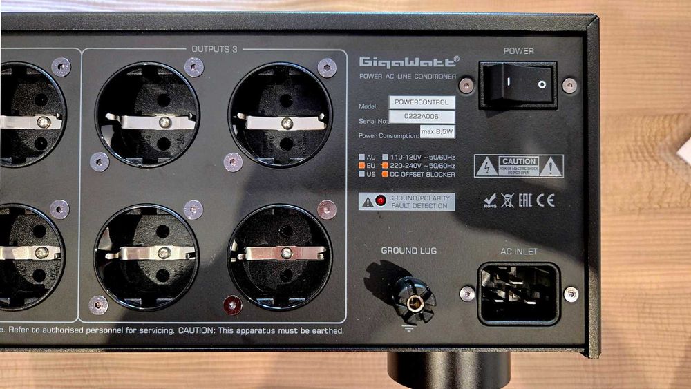 Condicionador de Corrente - GIGAWATT PowerControl Power Conditioner