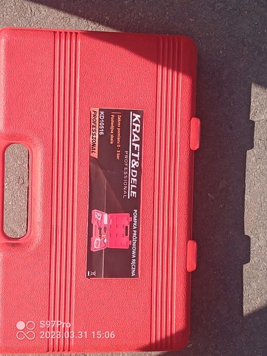 Вакуумний насос Kraft