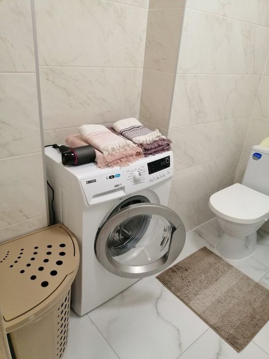 Люкс апартаменти в центрі міста з терасою