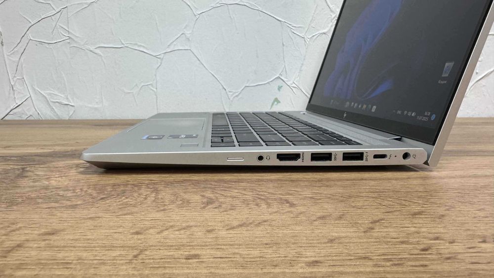 HP EliteBook 640 G9 – i5-1245U, 16GB RAM, 256GB SSD