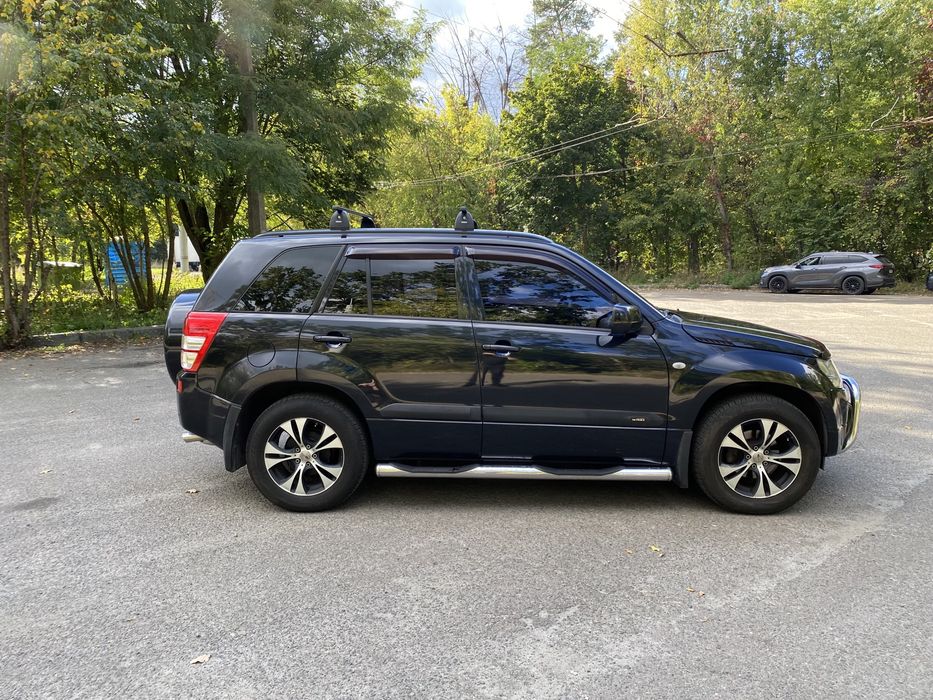 Suzuki Grant Vitara 2.0 бенз