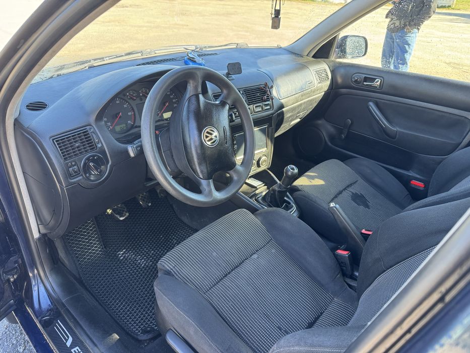 Продам VW GOLF 4 1.4 Бензин.