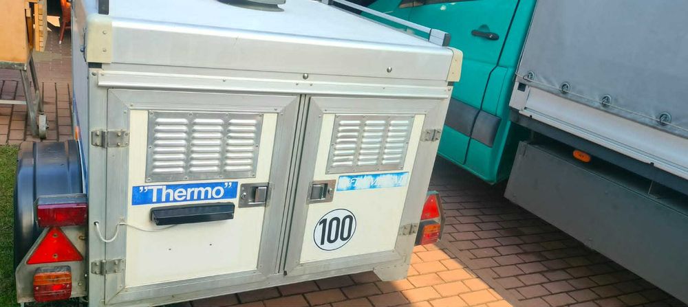 Przyczepa termoizolacyjna do transportu żywności – 2-komorowa WT-Metal Thermo