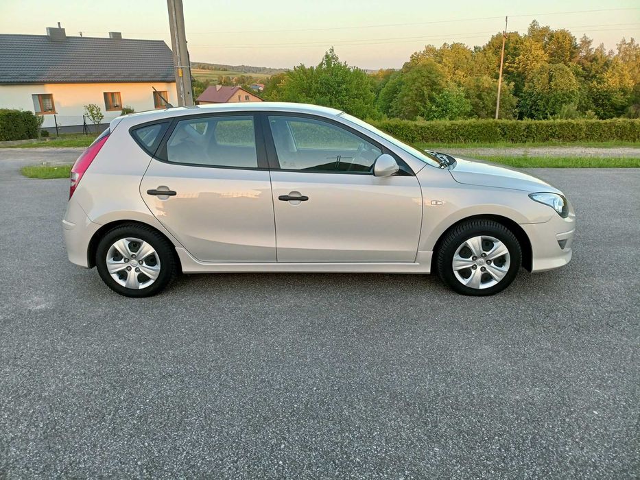 Hyundai I30 1.4b tylko 108 tyś km