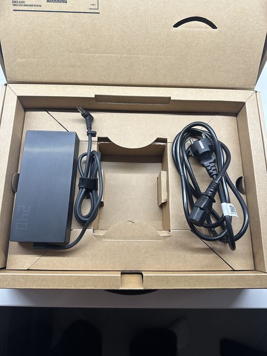 Laptop ASUS TUF Gaming A16 RTX 4050 Ryzen 7