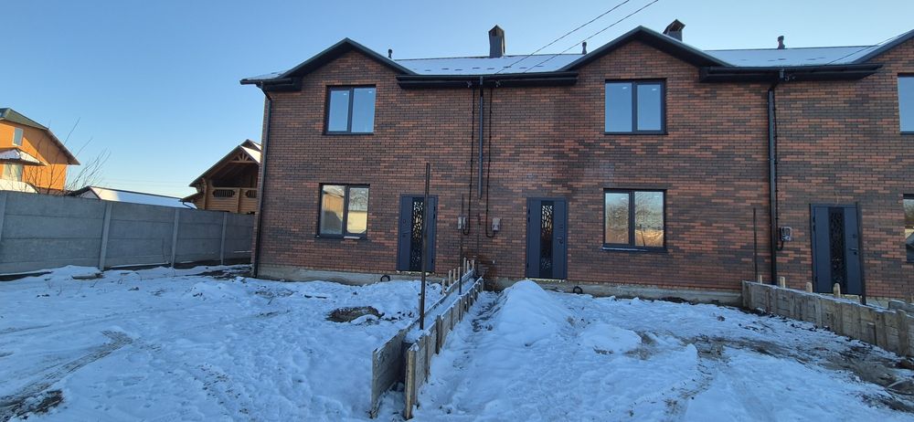 Продаж таунхаусів в місті від забудовника!  Топ локація, поруч ВСЕ!