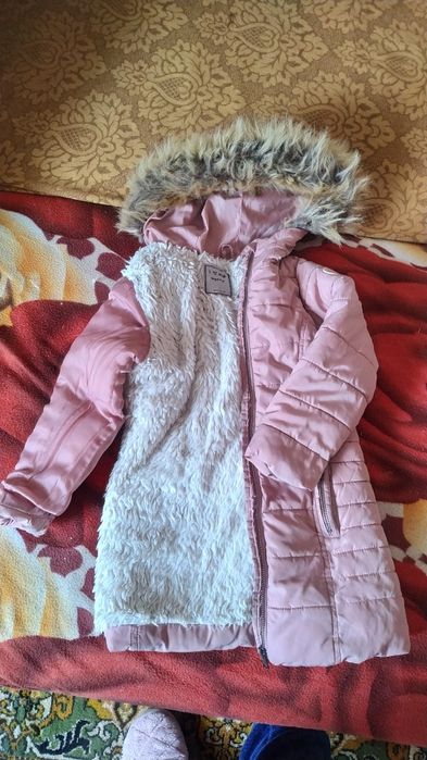 Зимова куртка для дівчини