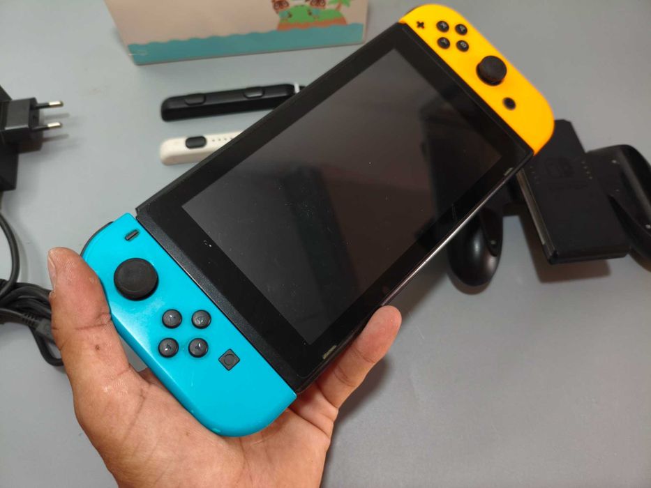 Nintendo Switch Animal Crossing Edition