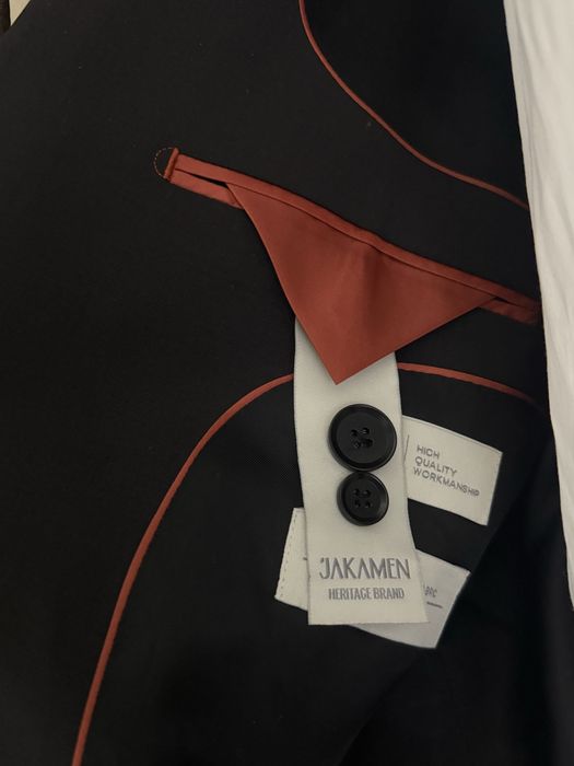 Продам чоловічий костюм