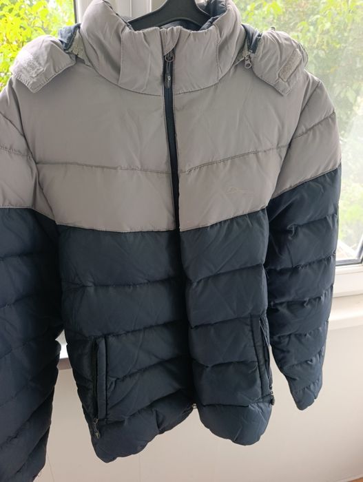Продам Пуховик demix
