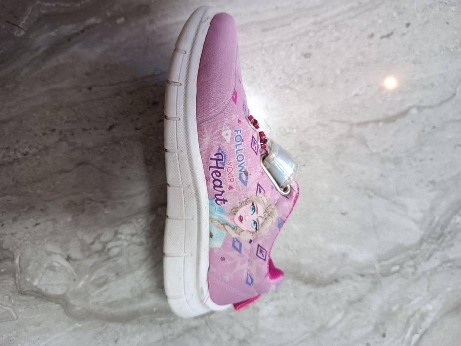 Buty sportowe dziewczęce roz 25