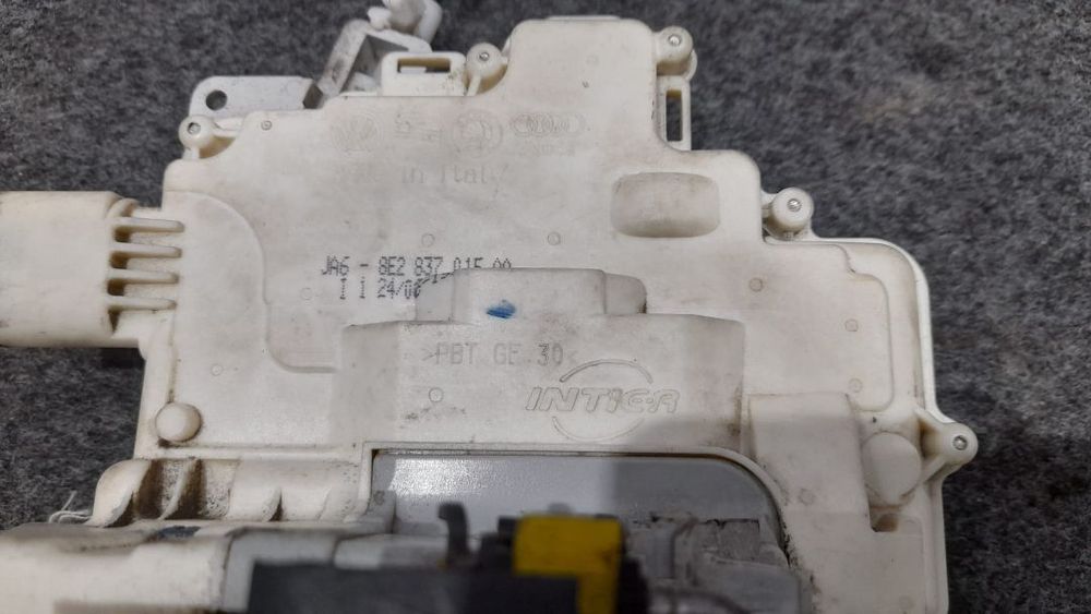 FECHO FECHADURA PORTA FRONTAL FRENTE ESQUERDA 8E2837015AA AUDI A4 B7