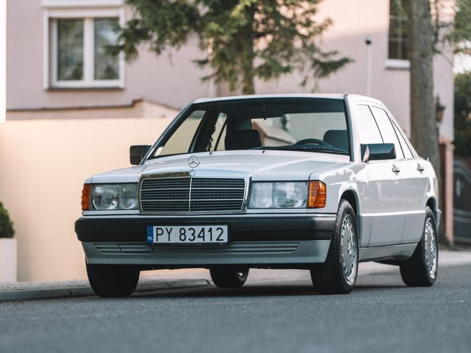 Mercedes-Benz W201 (190) Stan jak nowy-Igla, oryginalny przebieg , bezwypadkowy, automat