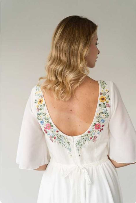 38/40 ręcznie haftowana suknia ślubna w stylu rustykalnym/boho
