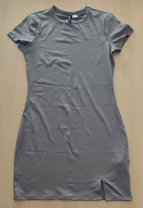 Vestido NOVO (com etiqueta) - tamanho M - H&M