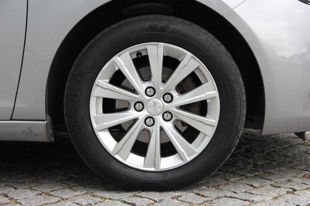 Peugeot 308 SW 1.5 BlueHDi Style - Desde 115€/mês