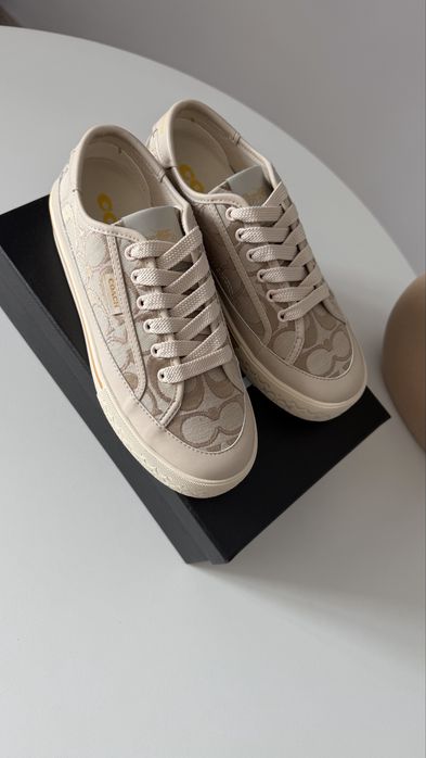 Кеди Coach в наявності 37-41 кросівки коач